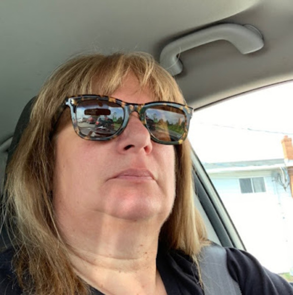 Meet your Posher, Heather - Picture 1 of 1